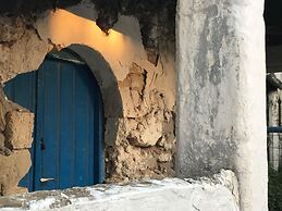 Villa in Arkadi With Pool and Deck Chairs