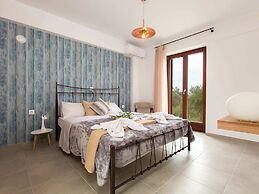 Villa in Arkadi With Pool and Deck Chairs