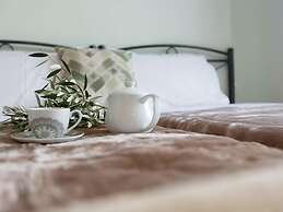 Villa in Arkadi With Pool and Deck Chairs