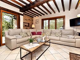 Luxurious Villa With Private Pool in Durbuy