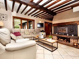 Luxurious Villa With Private Pool in Durbuy