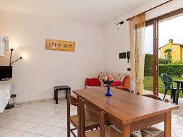 Spacious Apartment With Garden