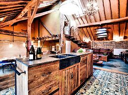 Beautiful, One-of its Kind Home With a Sauna