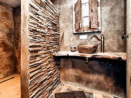 Beautiful, One-of its Kind Home With a Sauna