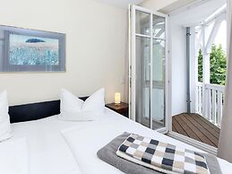 Apartment With Balcony in Ruegen