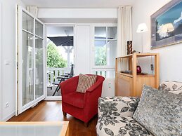 Apartment With Balcony in Ruegen