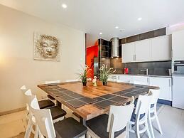 Modern Holiday Home in Avelgem with Sauna & Hot Tub