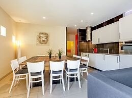 Modern Holiday Home in Avelgem with Sauna & Hot Tub