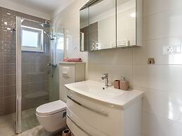 Brand new Countryside Villa With Heated Pool