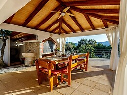 Brand new Countryside Villa With Heated Pool