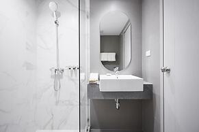 56 Surawong Hotel and Residence