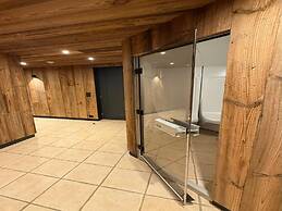Chalet Retreat With Sauna