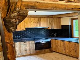 Chalet Retreat With Sauna
