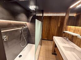 Chalet Retreat With Sauna