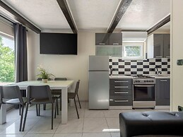 Soothing Holiday Home in Starigrad near Sea