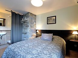 Pleasant Mill in Bastogne With Private Garden