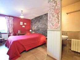Pleasant Mill in Bastogne With Private Garden