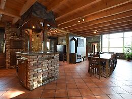 Pleasant Mill in Bastogne With Private Garden