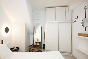 Mykonos Dot Apartments