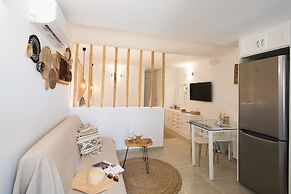 Mykonos Dot Apartments