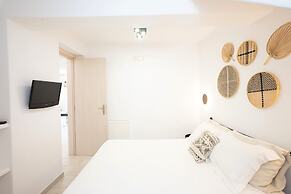 Mykonos Dot Apartments