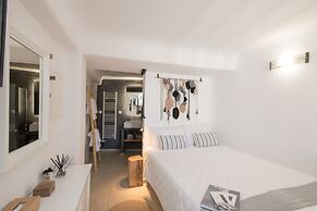 Mykonos Dot Apartments