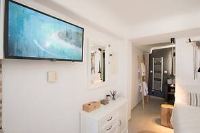 Mykonos Dot Apartments