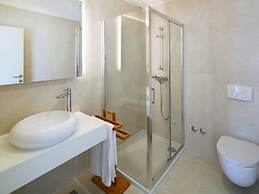 Deluxe Villa in Šibenik near Lake