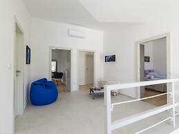 Deluxe Villa in Šibenik near Lake