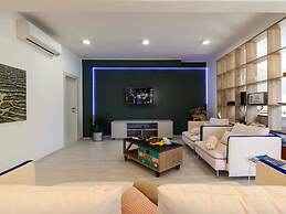 Deluxe Villa in Šibenik near Lake