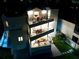 Modern Villa in Nin With Terrace