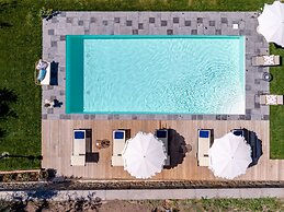 Luxurious Villa in Cortona Tuscany with Hot Tub