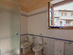 Luxurious Villa in Cortona Tuscany with Hot Tub