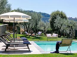 Luxurious Villa in Cortona Tuscany with Hot Tub
