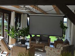 Holiday Home in Przew?oka With Forest