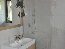 Holiday Home in Przew?oka With Forest