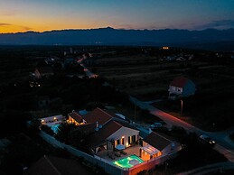 Villa With Private Pool and Terrace