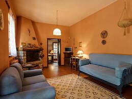 Belvilla by Oyo Villa il Castello