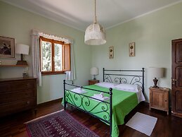 Belvilla by Oyo Villa il Castello