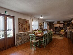 Belvilla by Oyo Villa il Castello