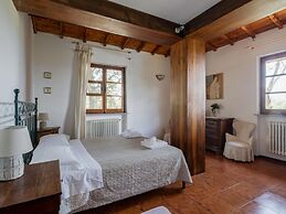 Belvilla by Oyo Villa il Castello