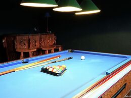 Villa for Large Groups With Sauna and Fitness