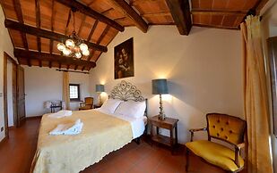 Elegant Villa Near Cortona