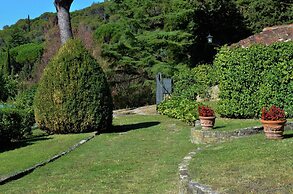 Elegant Villa Near Cortona