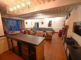 Lovely Holiday Home in Marche-en-Famenne with Hot Tub