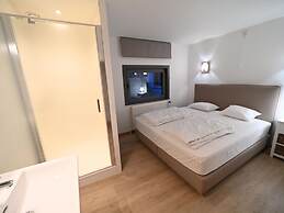 Lovely Holiday Home in Marche-en-Famenne with Hot Tub