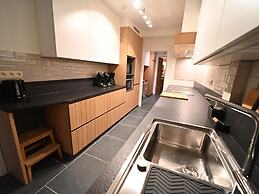 Lovely Holiday Home in Marche-en-Famenne with Hot Tub