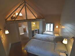 Farmhouse With Wellness Near Maredsous