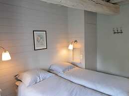 Farmhouse With Wellness Near Maredsous