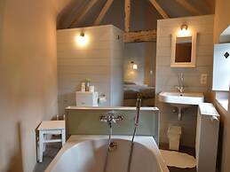 Farmhouse With Wellness Near Maredsous